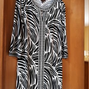 A Dana Buchanan dress. MEDIUM SIZE.